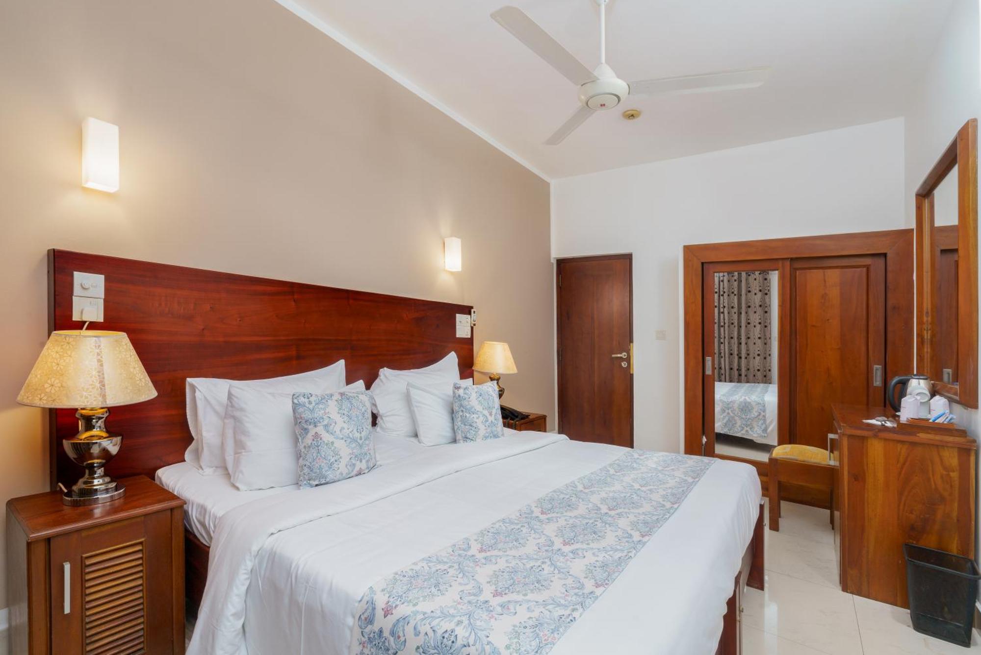 Hotel Travellers Nest Kandy Exteriér fotografie