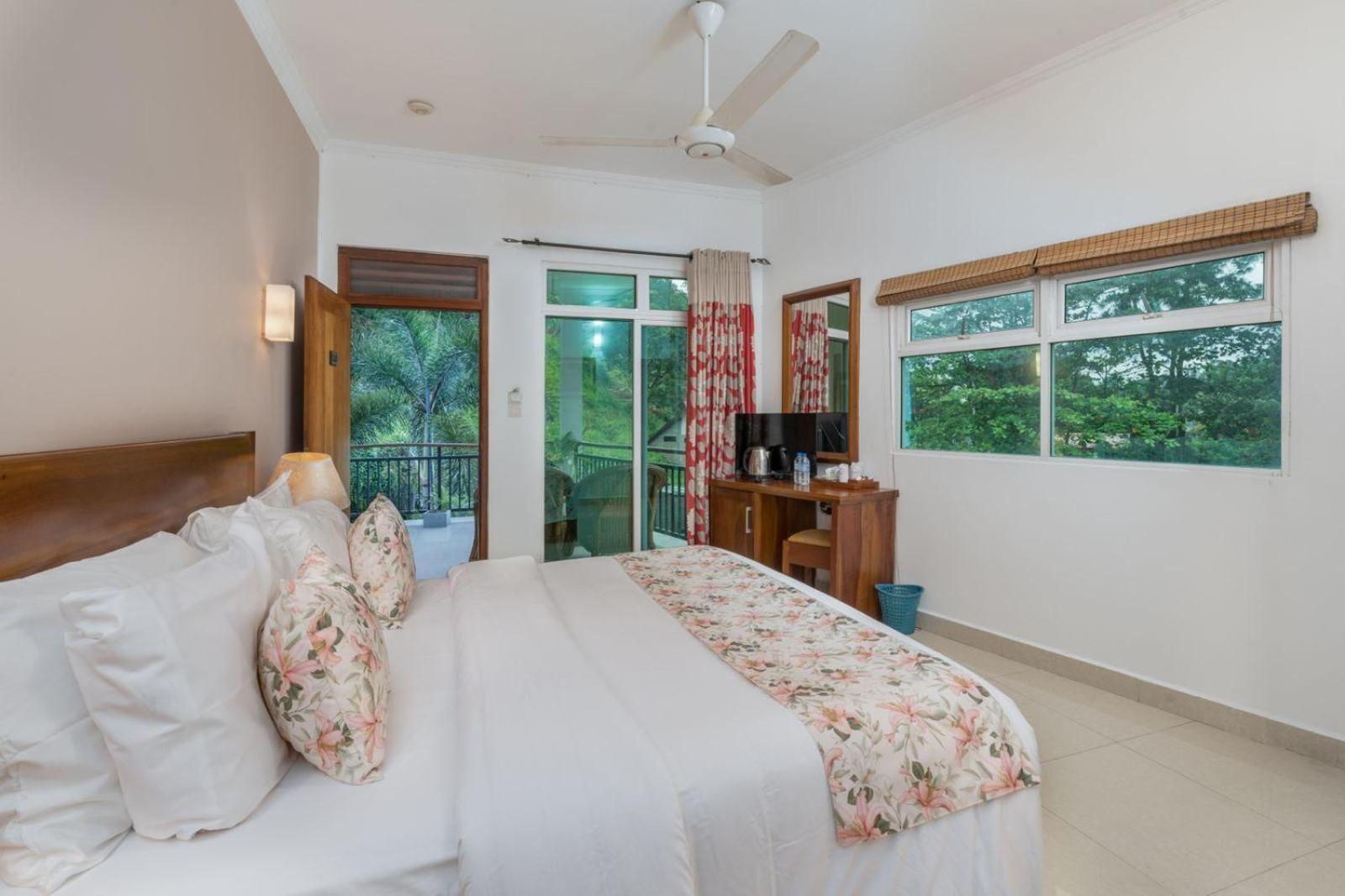 Hotel Travellers Nest Kandy Exteriér fotografie