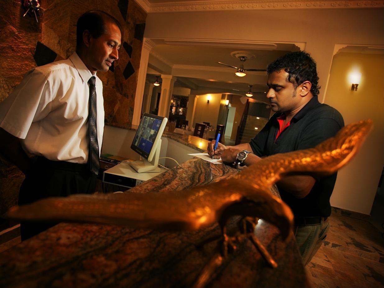 Hotel Travellers Nest Kandy Exteriér fotografie