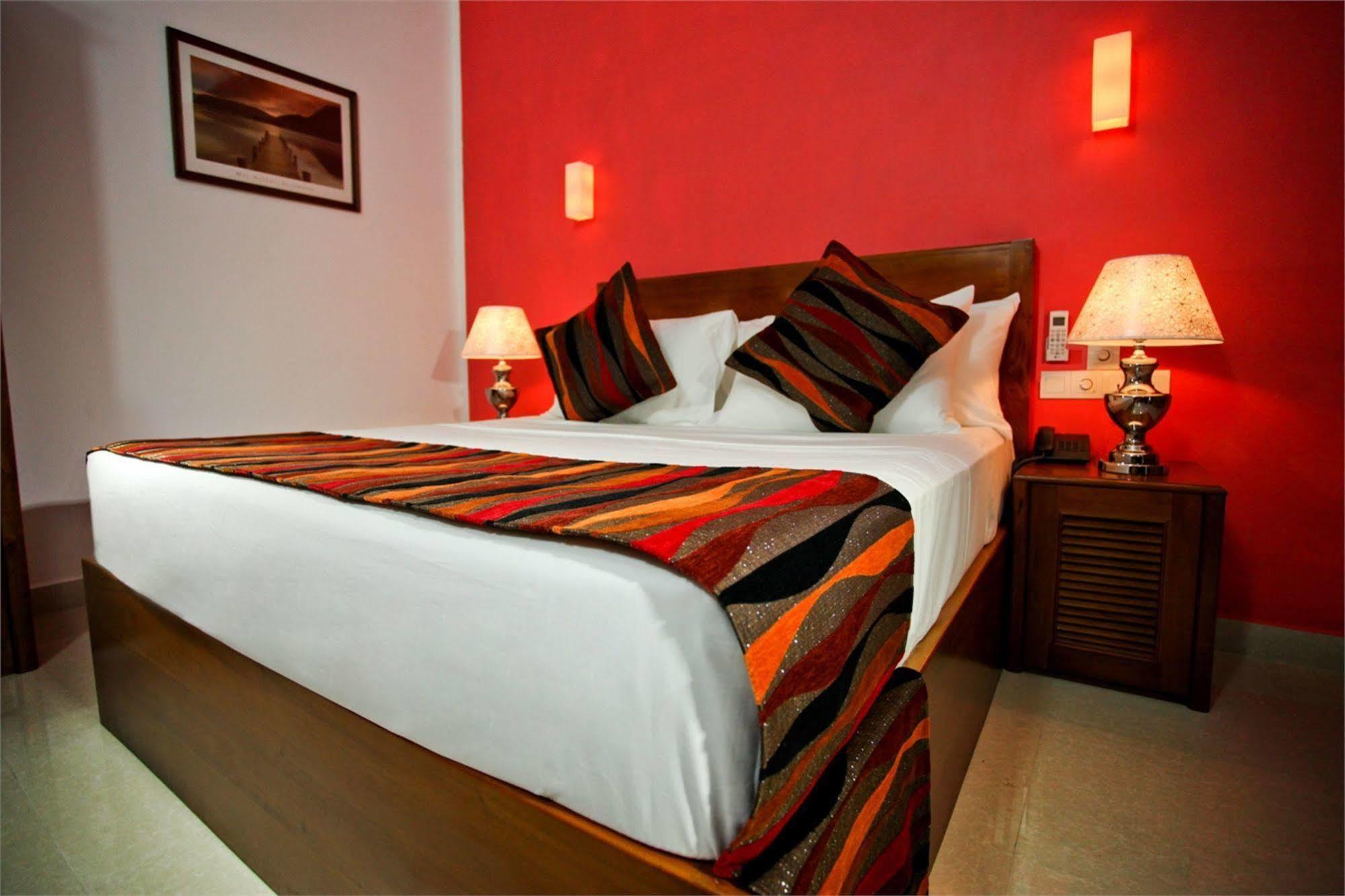 Hotel Travellers Nest Kandy Exteriér fotografie
